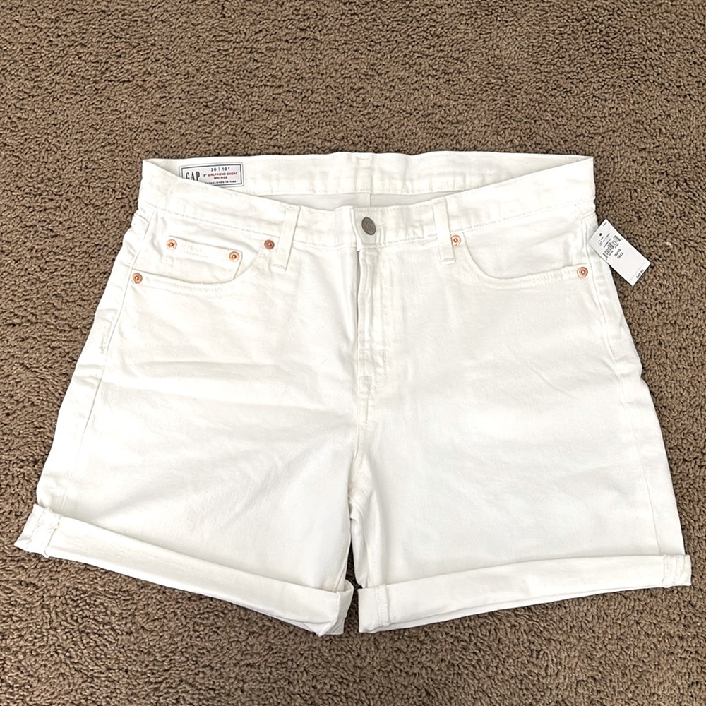 GAP Women’s 5” White Girlfriend Short Mid Rise Size 30 10 Tall